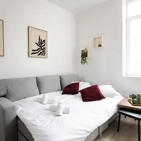 Daire One-bedroom - Fives Metro