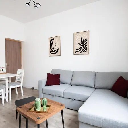 Daire One-bedroom - Fives Metro *