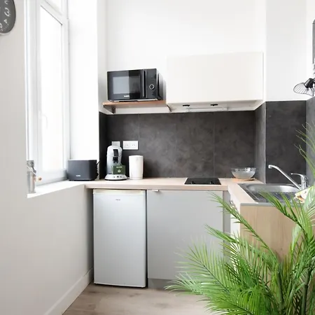 One-bedroom - Fives Metro Apartamento Lila