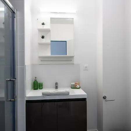 Daire One-bedroom - Fives Metro