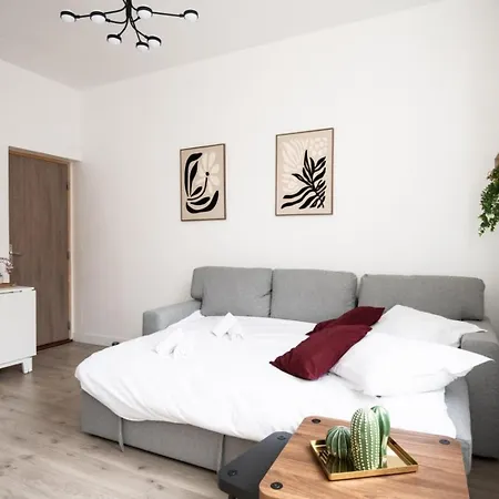 One-bedroom - Fives Metro Apartamento